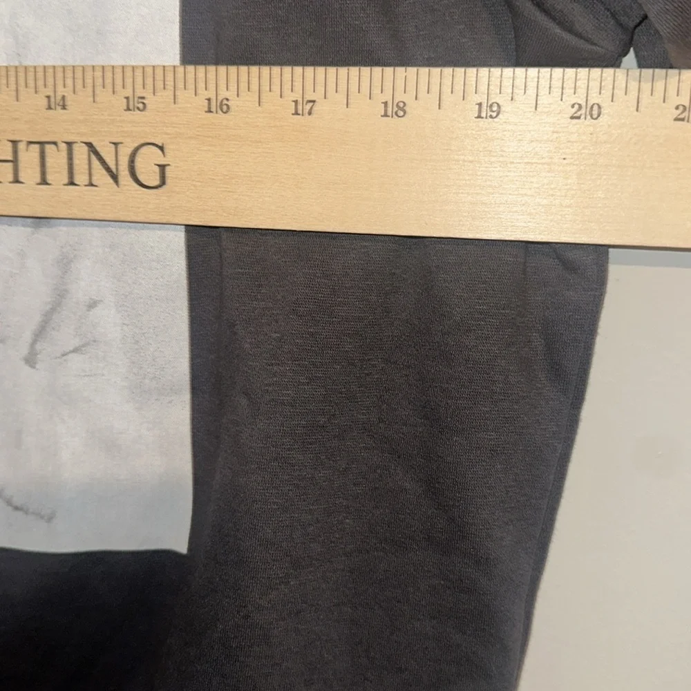 H&M size pit
